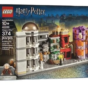 LEGO Harry Potter "Mini Diagon Alley" 40289 RETIRED set, UNOPENED.